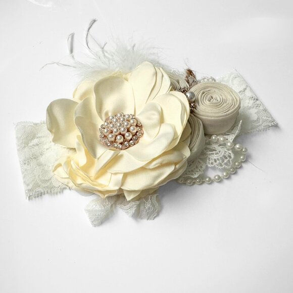 NWT Pretty Baby Vintage Inspired Girls Headband Floral Beaded Lace Ivory OS - Picture 1 of 2
